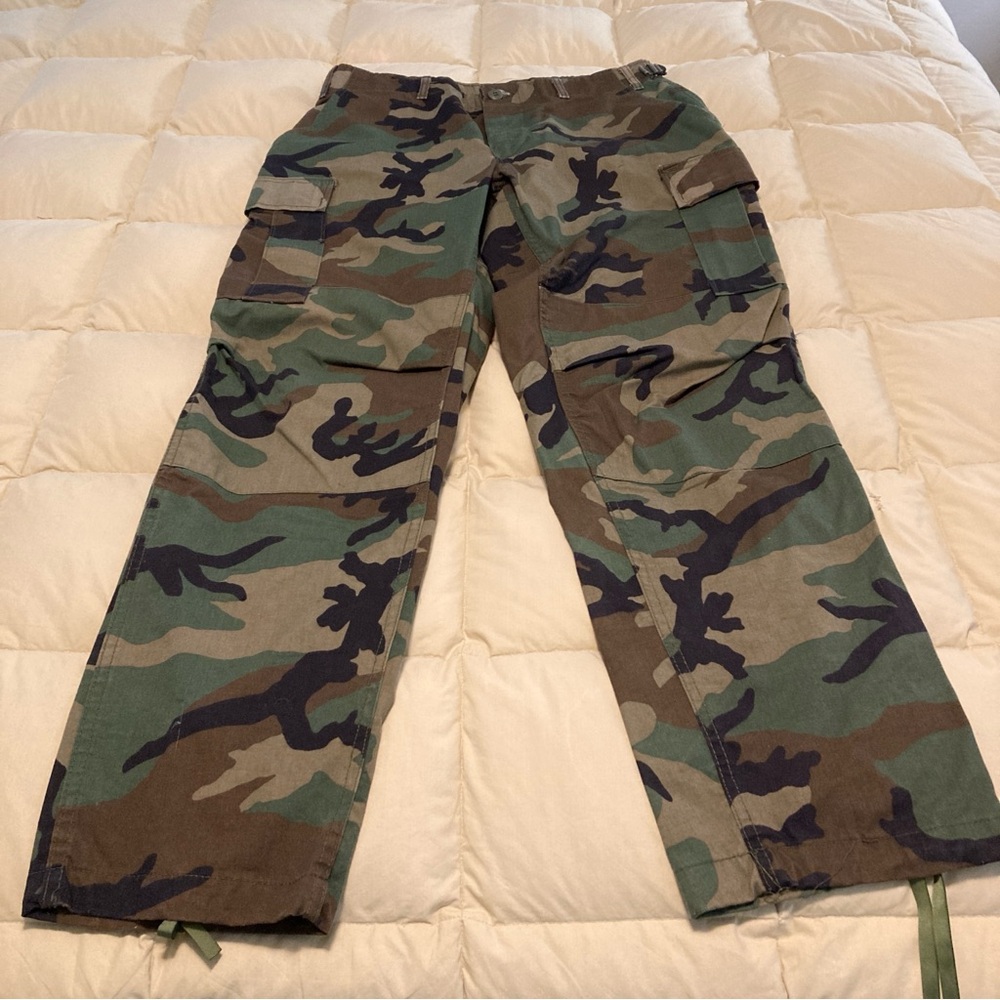 BDU Camouflage Outdoor Cargo Pants Woodland Print Size Medium-Long